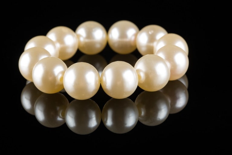 how can you tell if pearls are real